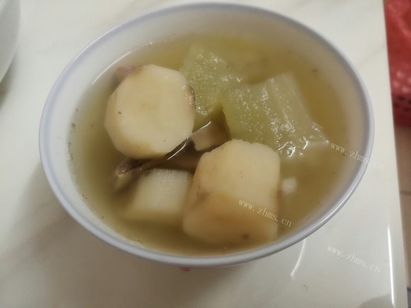 色香味俱全的淮山排骨汤