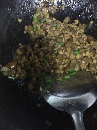 唇齿留香的肉末茄子做法图解5)