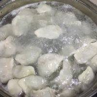 自制豆角素水饺做法图解7)