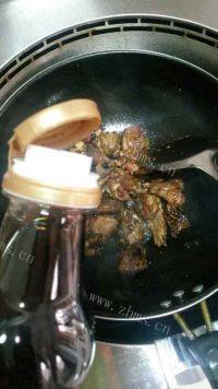 美味的啤酒烧腊做法图解5)