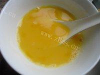 色味俱佳的虾仁蒸蛋做法图解4)