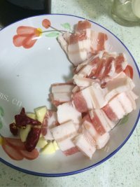 家常菜西兰花炒肉做法图解3)