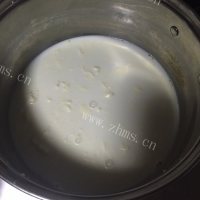 美味的牛奶冰棒做法图解2)