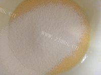 好吃的酸奶芒果蒸蛋糕做法图解2)