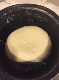 自制猪肉大葱包做法图解1)