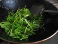香菇芹菜做法图解5)