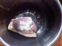 家常菜青椒炒腊肉做法图解2)