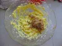 自制花生酱小饼做法图解3)