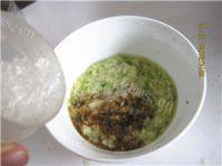 家常菜粉丝拌菠菜做法图解7)