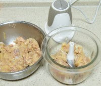美味的鸡肉玉米肠做法图解3)