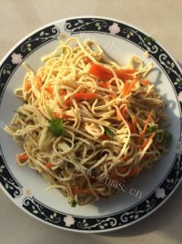 家常菜凉拌干豆腐丝