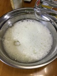 自制蔓越莓戚风蛋糕做法图解13)
