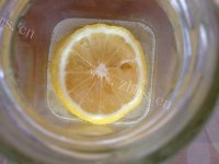 香甜的蜂蜜柠檬水做法图解3)