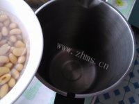 美味早餐米润豆浆做法图解5)