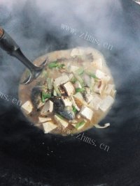 自制白豆腐煮鲫鱼做法图解9)
