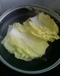 百吃不厌的白菜肉卷做法图解3)
