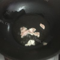 好吃的茭白炒肉做法图解2)