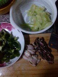 香脆的莴笋炒腊肉做法图解2)