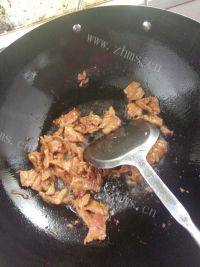 美味的农家小炒肉做法图解3)