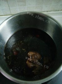喷香的卤鹌鹑蛋做法图解4)