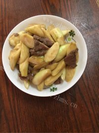 家常菜茭白炒牛肉