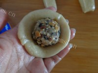 自制五仁自来红月饼做法图解17)
