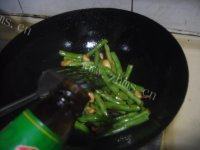 家常菜蒜煸豆角做法图解5)