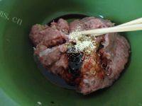 自己做的牛肉饺子做法图解3)