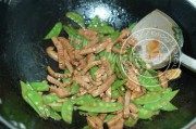 荷兰豆爆腰条做法图解10)