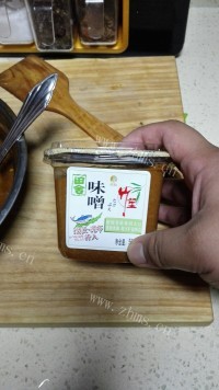鲜美的日式豚骨拉面做法图解2)