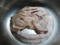 营养美味的白果腐竹猪肚汤做法图解4)
