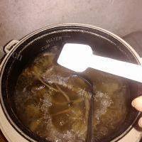 在家做的茶树菇排骨汤