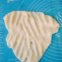 可口的桃子冰皮月饼做法图解7)