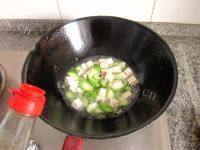 家常菜丝瓜炖豆腐做法图解6)