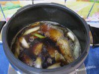 美味烙饼卷带鱼做法图解13)
