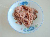 家常菜蒜薹炒肉做法图解1)