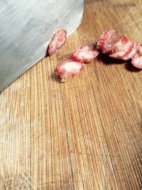 美味的腊肠煲仔饭做法图解7)
