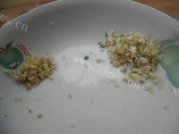 超级简单的凉拌菠菜做法图解4)