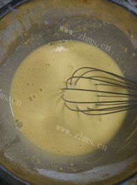 简易煎饼果子做法图解3)