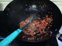 垂涎欲滴的剁椒鱼头做法图解2)