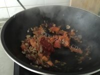 回味无穷的番茄肉酱意大利面做法图解8)
