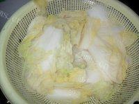易做的猪肉白菜水饺做法图解2)