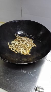 家常菜韭菜炒香干做法图解2)