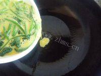 家常蛋煎菠菜做法图解5)