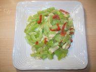 美味芹菜鸡丝做法图解7)