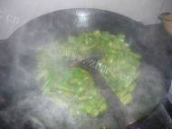 秀色可餐的炒四季豆做法图解5)