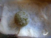 美味的抹茶芒果糯米糍做法图解13)