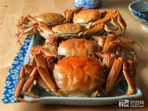 清蒸河蟹