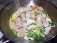色香味俱全的海鲜汁焖锅做法图解8)
