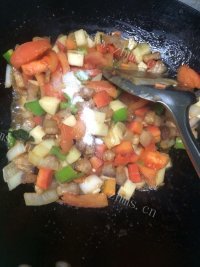 好吃的盖浇麻食做法图解7)